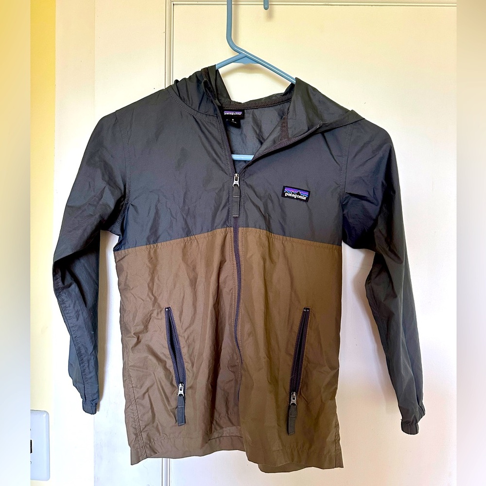 Boys Patagonia windbreaker